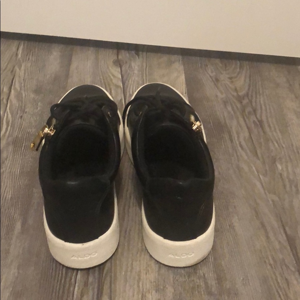 Aldo - Picture 3 of 5